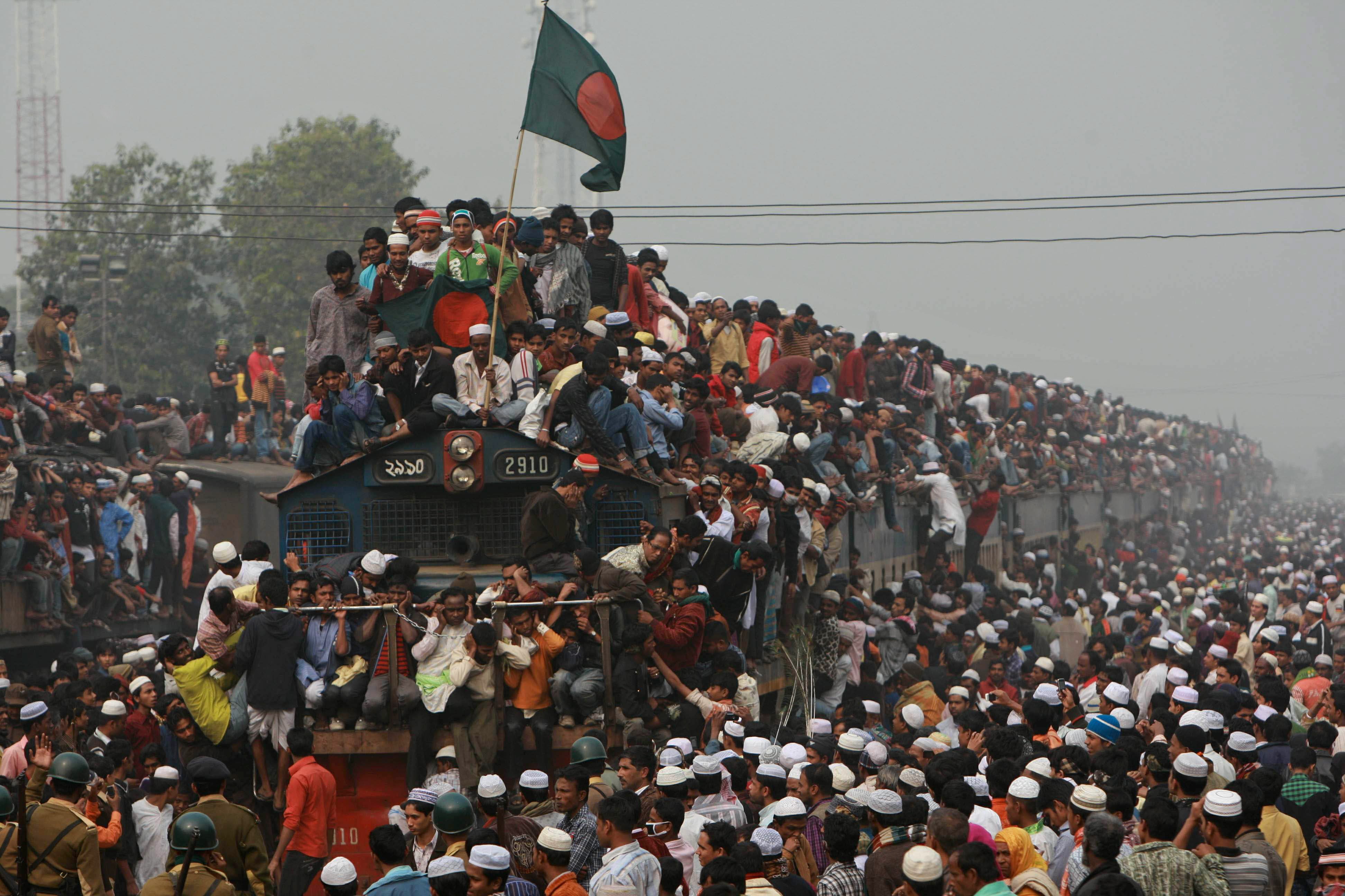 Перенаселение населения. Бангладеш перенаселение. Дакка Бангладеш перенаселение. Бангладеш население. Индия перенаселение.